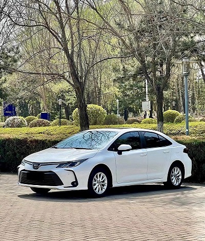 2026 Toyota Corolla Hybrid: A világ legkeresettebb hibrid limuzinexportja