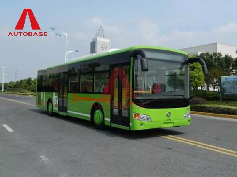 Dongfeng plug-in hibrid busz